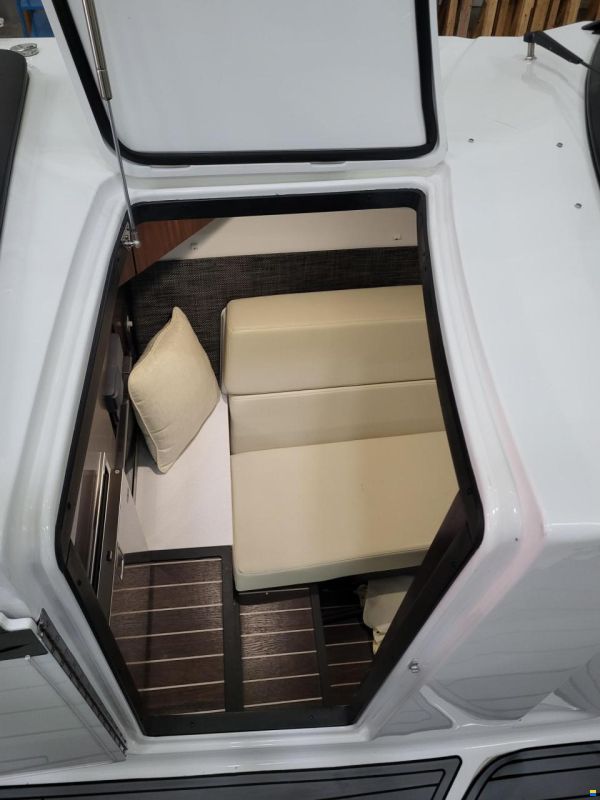 Monterey 378SE Bowrider