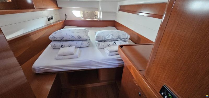 Beneteau Oceanis 60