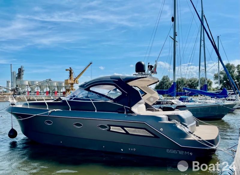 Manò Marine 35 HT