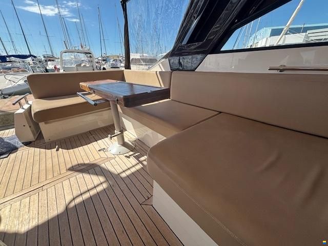 Sealine SC35