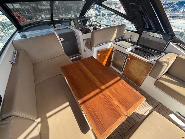 Sealine SC35