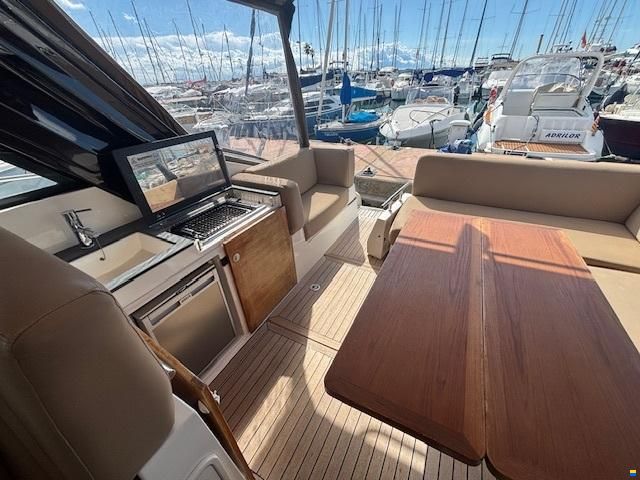 Sealine SC35
