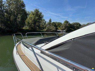 Sealine C330