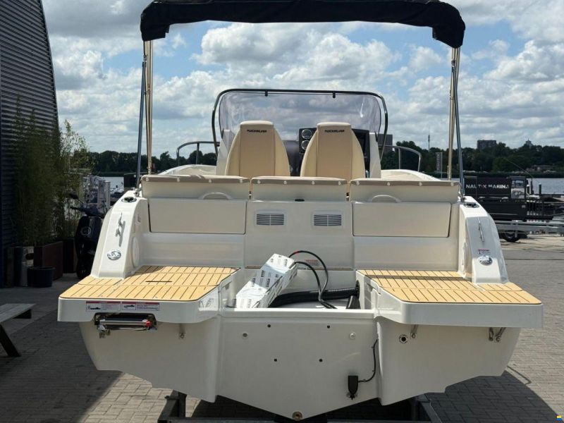 Quicksilver 705 Open