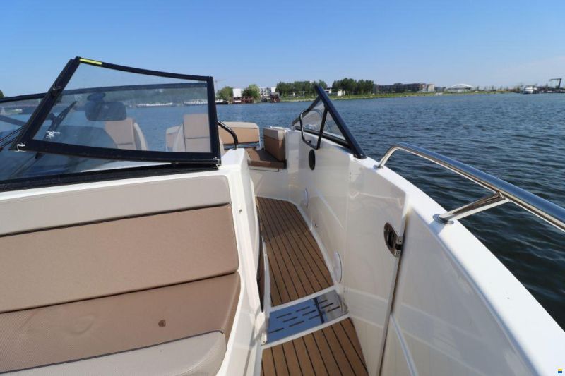 Quicksilver 675 Bowrider