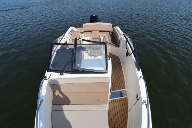 Quicksilver 675 Bowrider