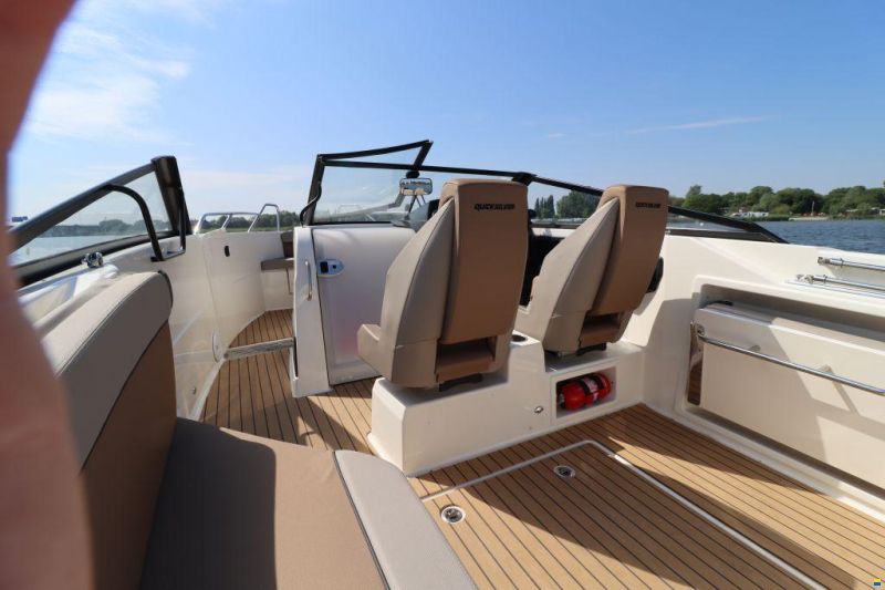 Quicksilver 675 Bowrider