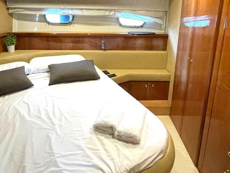 Ferretti 620