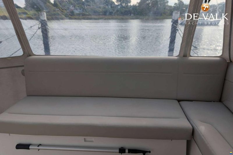 Sealine C330