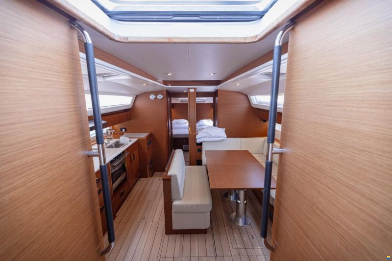 Jeanneau 54