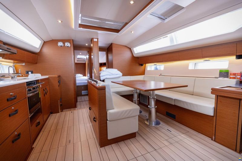 Jeanneau 54