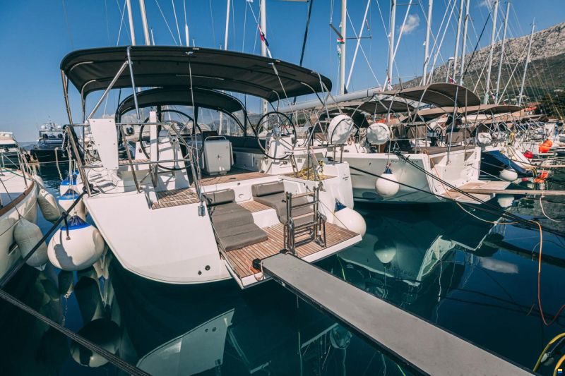 Jeanneau 54