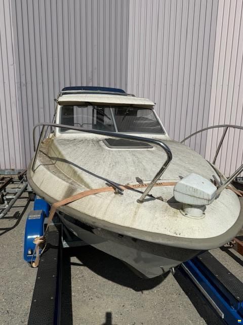 Bella 652