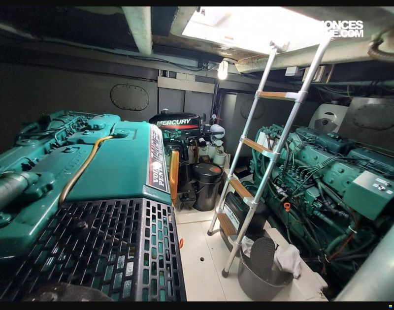 Pershing 40