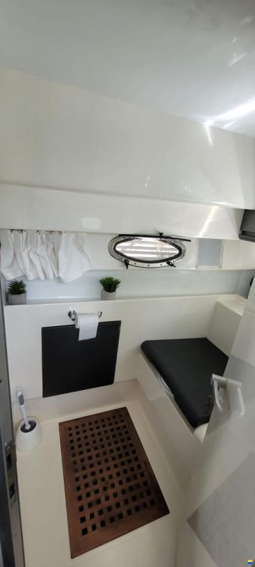 Pershing 40