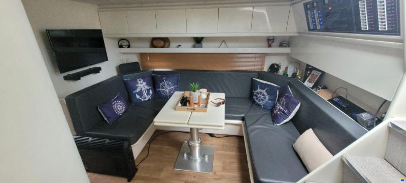 Pershing 40