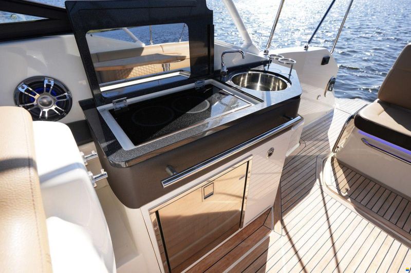 Sea Ray Sundancer 290