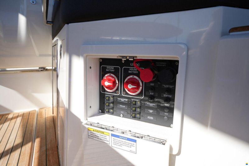 Sea Ray Sundancer 290