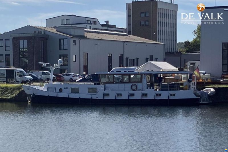 Luxe motor 22 m