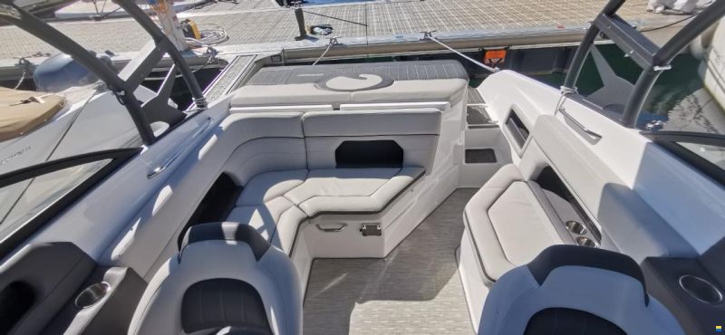Rinker Q5 IO