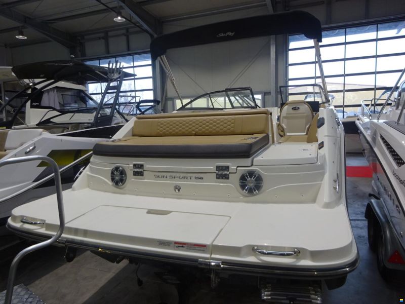 Sea Ray 250 SSE
