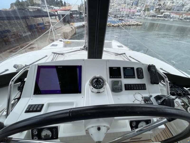 Lagoon 560 S