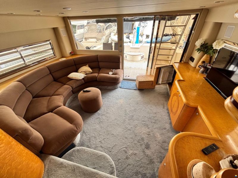 Fairline Squadron 62
