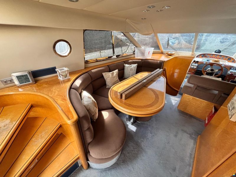 Fairline Squadron 62