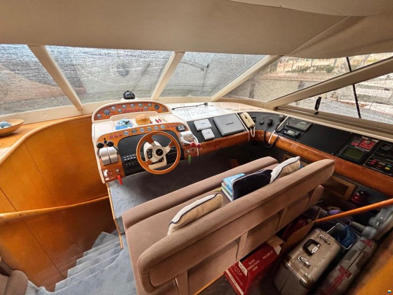 Fairline Squadron 62