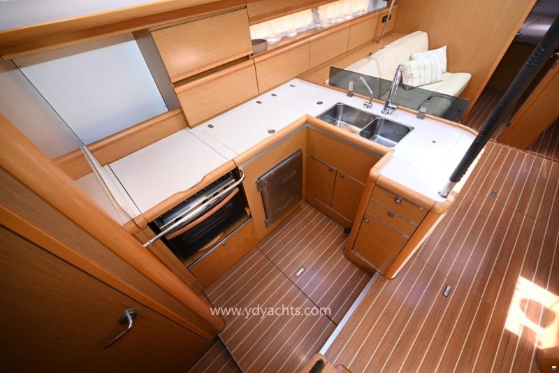 Jeanneau 53