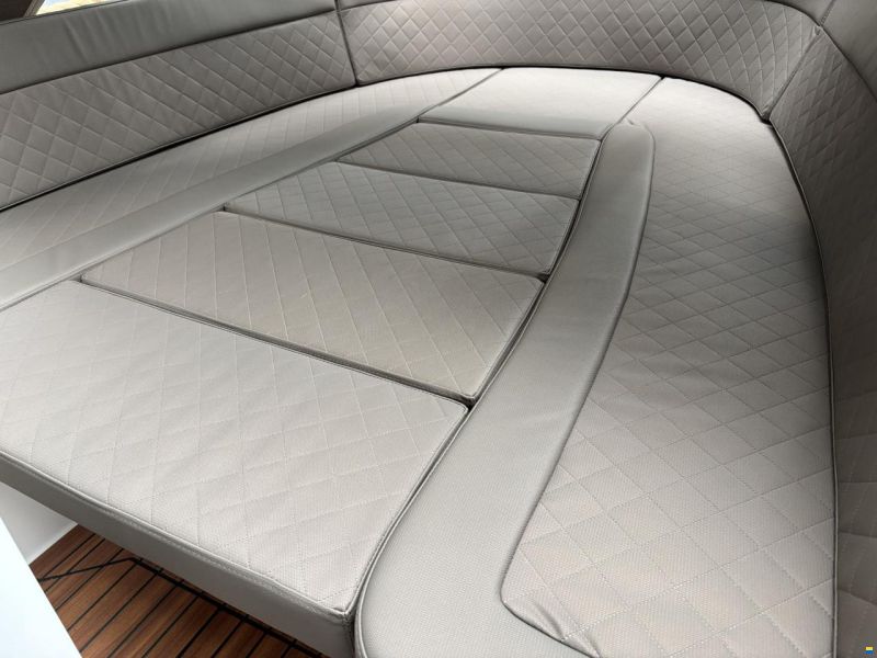 Maxima 600 Tender
