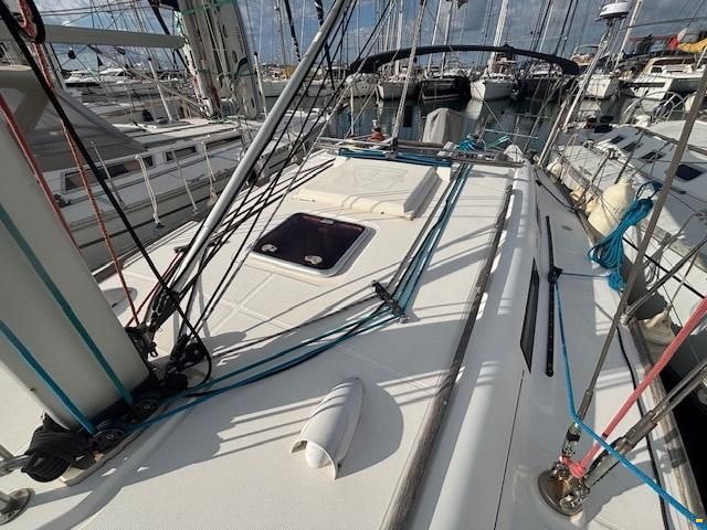 Dufour 365