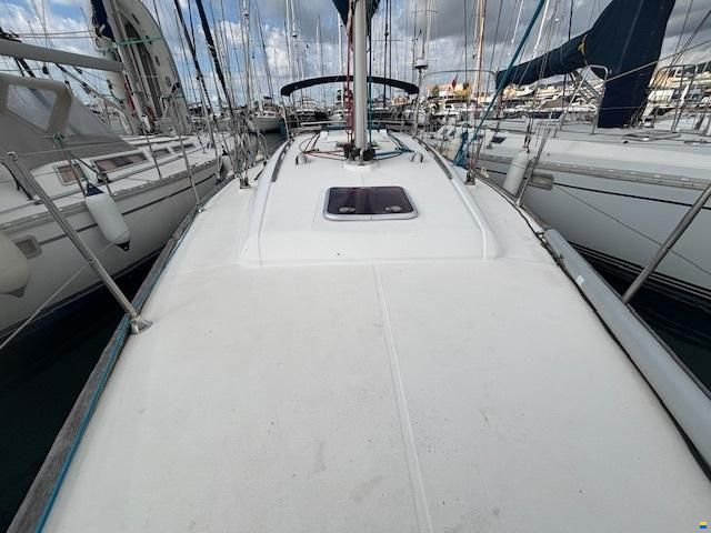 Dufour 365