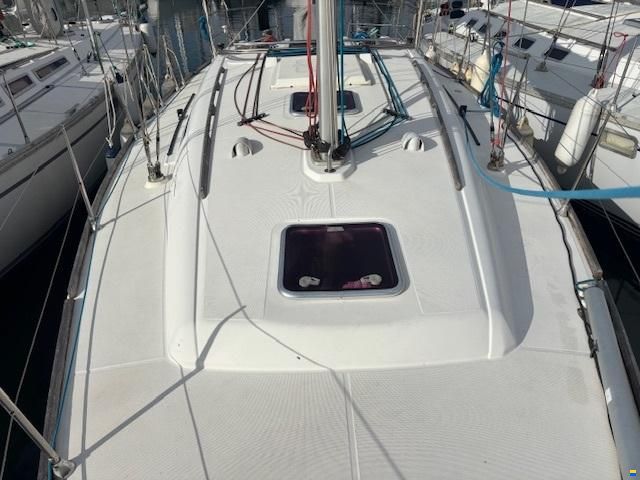 Dufour 365