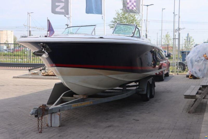 Chris Craft 28 Launch