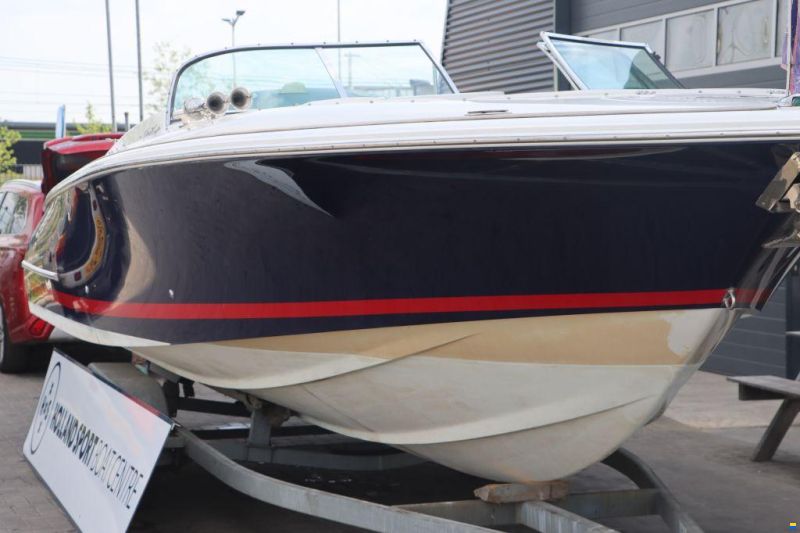 Chris Craft 28 Launch