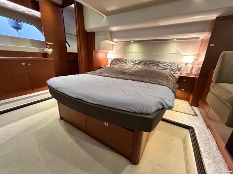 Prestige 550 Fly
