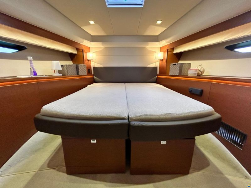 Prestige 550 Fly