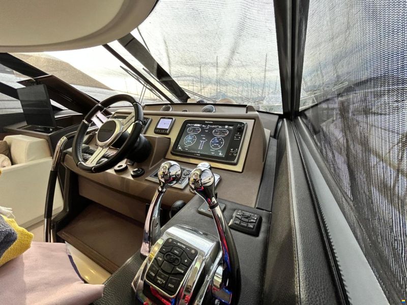 Prestige 550 Fly