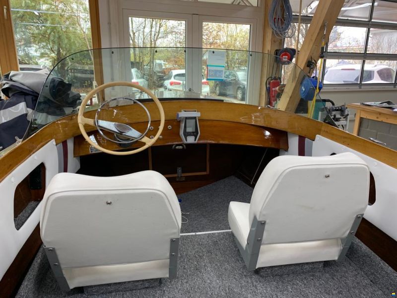 Holzboot-Klassiker mit E-Motor