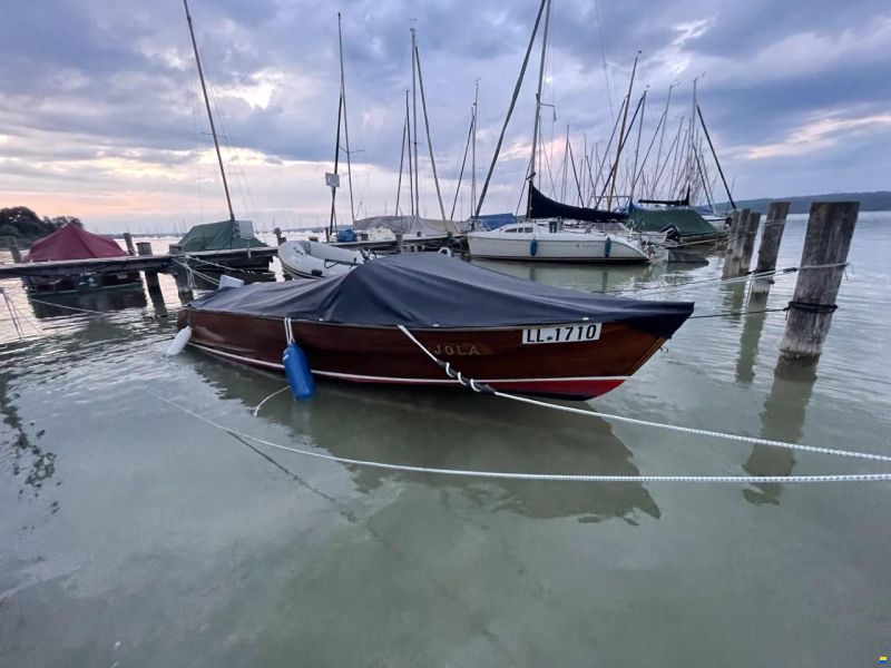 Holzboot-Klassiker mit E-Motor