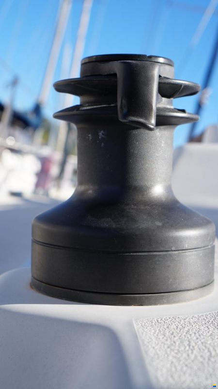 North Wind Brisa 35