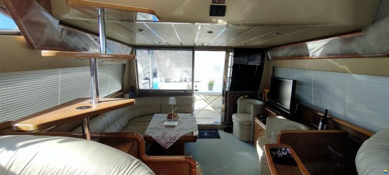 Ferretti 53