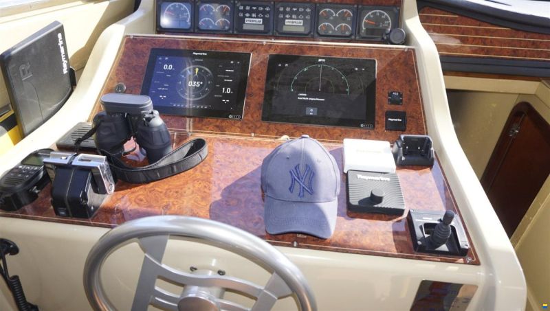 Ferretti 53