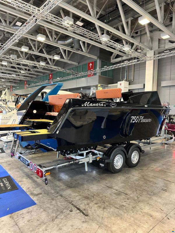 Manara 750 Pleasure