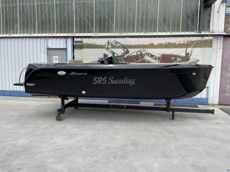 Manara 585 Sunday