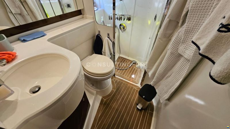 Princess V 48 HT