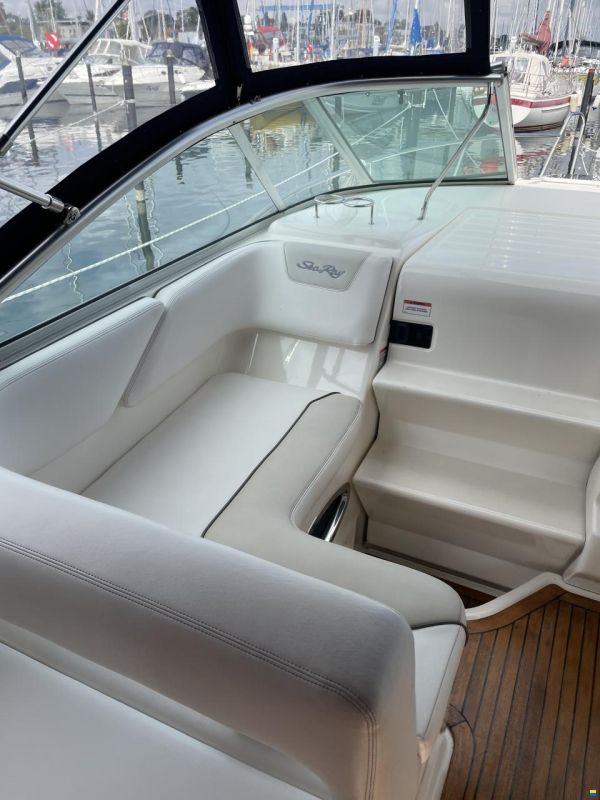 Sea Ray 255 Sundancer