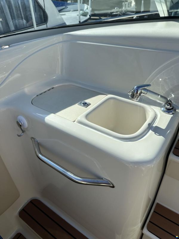 Sea Ray 260 Overnighter Signature