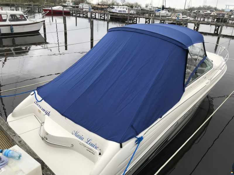 Sea Ray 260 Overnighter Signature